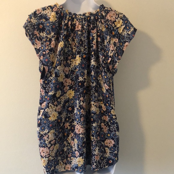 Loft Top - Picture 4 of 5